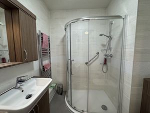 Shower Room- click for photo gallery